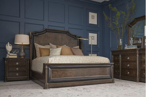 A.R.T.™ - Landmark Russet Mansion Bedroom Set