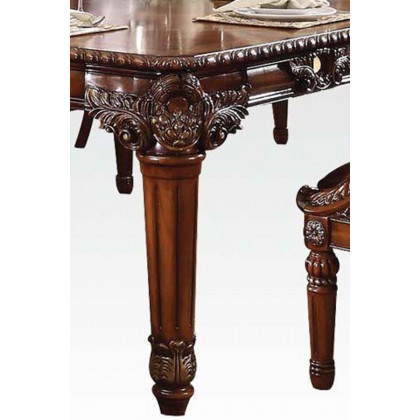 ACME - Winfred Dining Table in Cherry