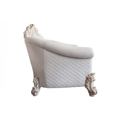 ACME - Vendome II Loveseat with 4 Pillows in Ivory/Antique Pearl