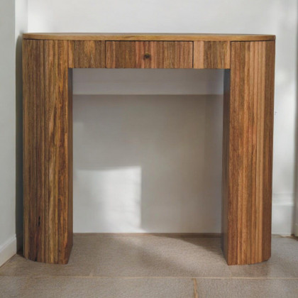 Artisan - Soba Straight Console Table