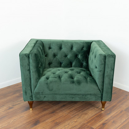 Ashcroft - Evelyn Tufted Back Velvet Lounge Chair in Green