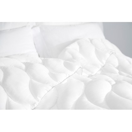 Bedgear Performance Comforter - Full/Queen Size, Medium Weight