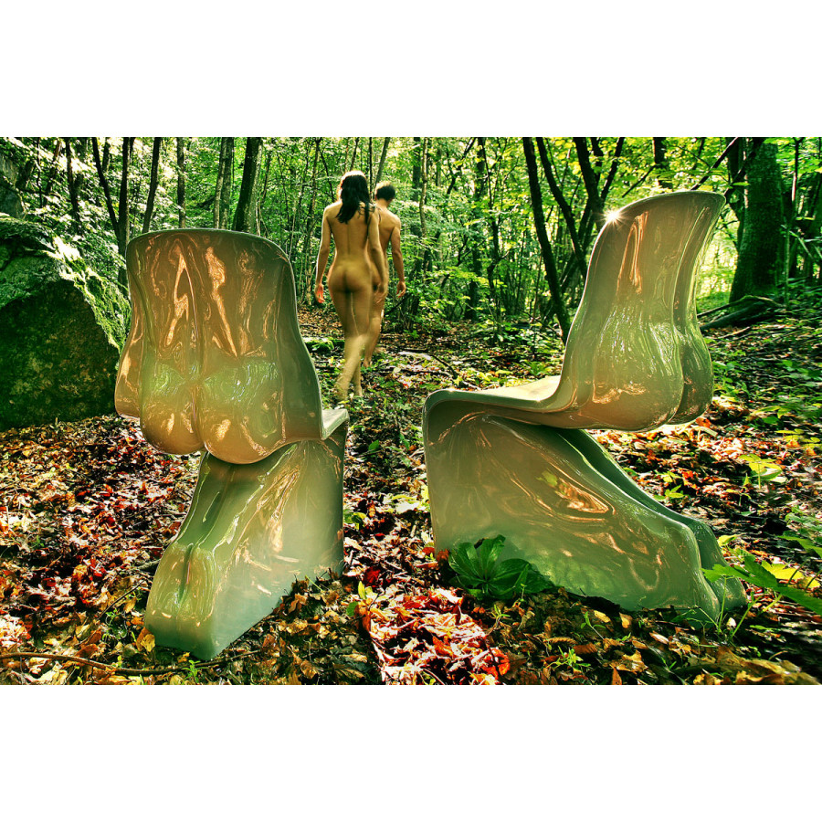 Casamania Him Iconic Chair Glossy Finish - Emerald Green