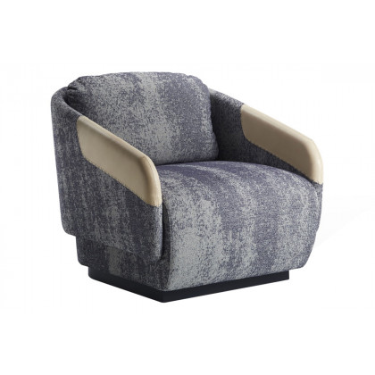 Casamania Worn Armchair - Leather Major