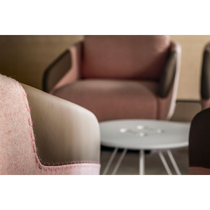 Casamania Worn Armchair - Leather Major