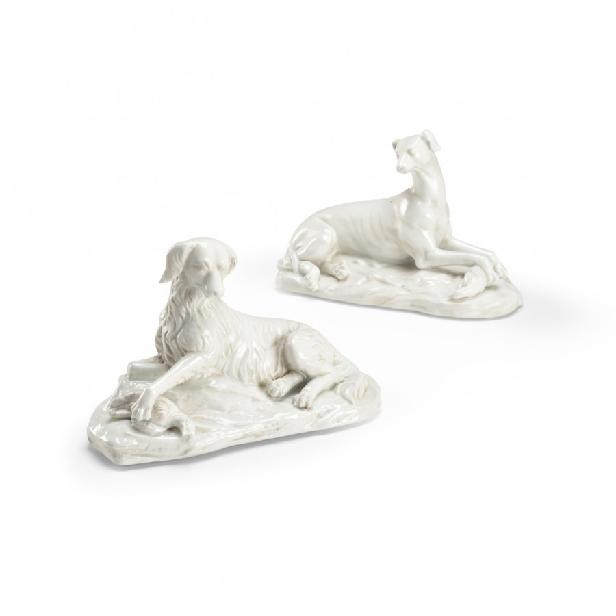 Chelsea House - Hand Finished Dogs (Pr) in White