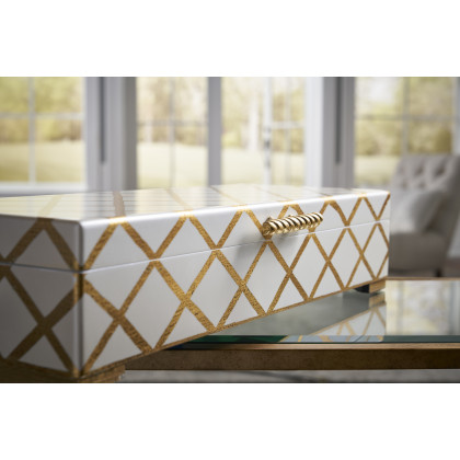 Chelsea House - Hinged Lid Box in Hand Decorated