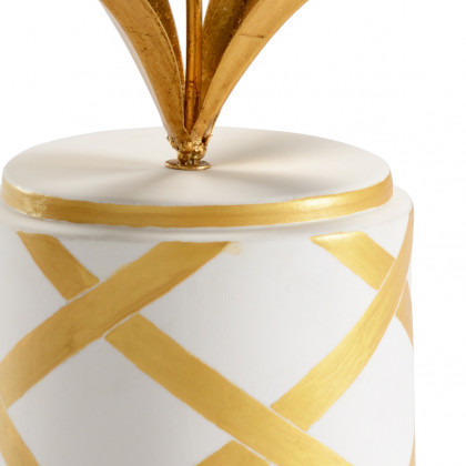 Chelsea House - Round Flower Accent in Matte White/Antique Gold