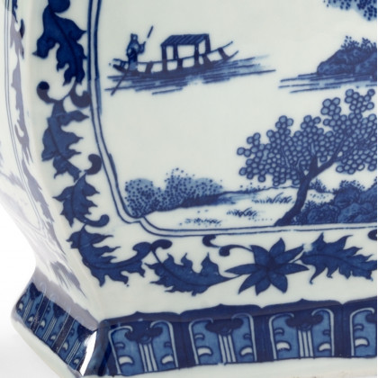 Chelsea House - Londonderry Vase in Porcelain