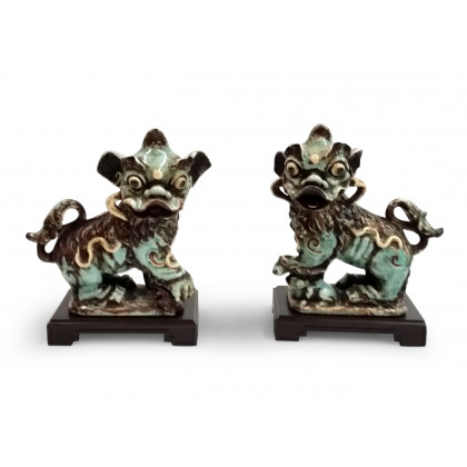 Chelsea House - Chinese Dogs (Pr)