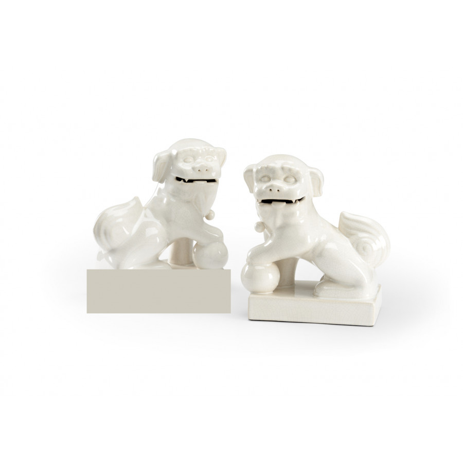 Chelsea House - Dogs With Ball (Pr) in White