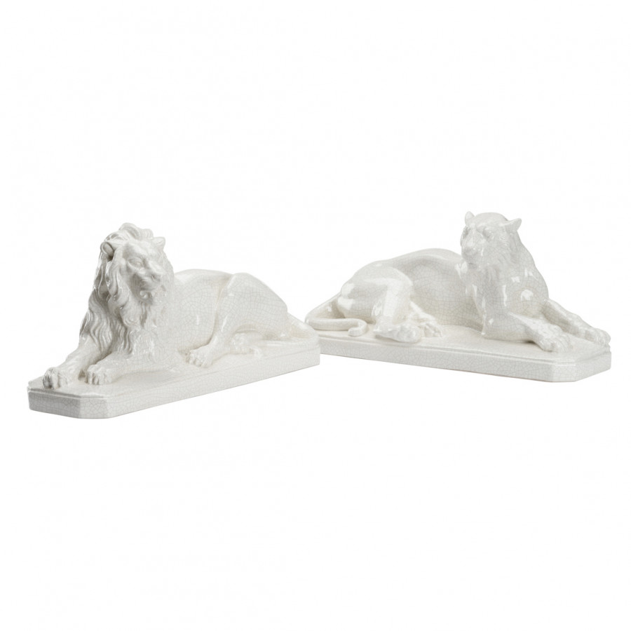 Chelsea House - Lions (PR) in White Crackled