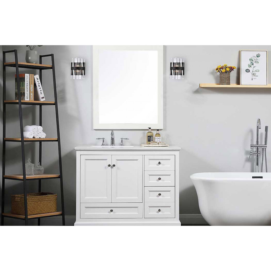 Elegant Wall Sconce - Black, L 8" (6200W8BK)
