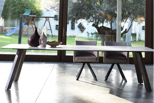 ESF™ - Artur Table + Brigite Chairs