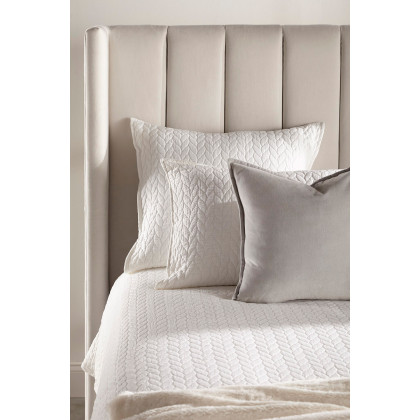 Essentials Chandler Cal King Bed - Cream Velvet