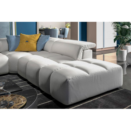 Estro - IS 287 A Madison Sectional