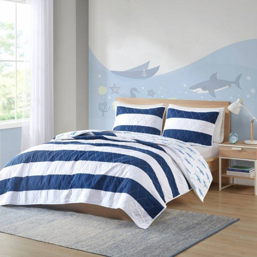 FaFurn - 3-Piece Reversible Sharks Quilt Set