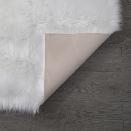 Furnings Cozy Ultra Soft Fluffy Faux Fur White Area Rug - 6'L x 4'W