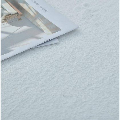 Furnings Lily Luxury White Chinchilla Faux Fur Area Rug - 6'6"L x 5'W x 1"H