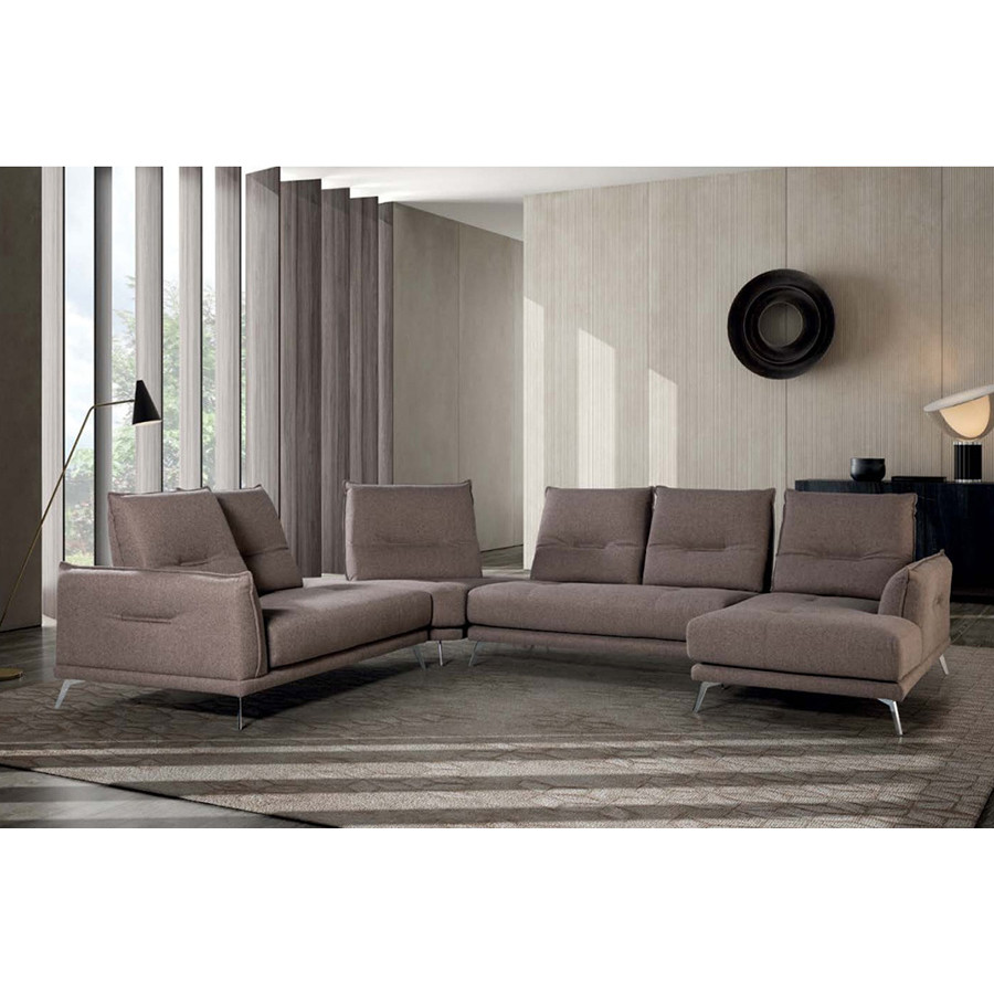 Gamamobel - Moloko Flared Arms Left Facing Sectional in Series 7 Fabric