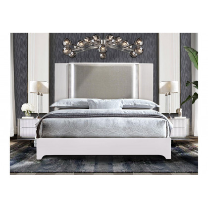 GF Aspen White Bed, Chest, Nightstand and Vanity Set With Led