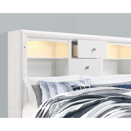 GF Jordyn White Queen Bed Group