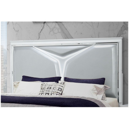 GF Romo White Queen Bed Group With Led
