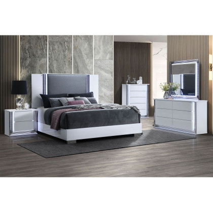 GF Ylime Smooth White Chest With Led