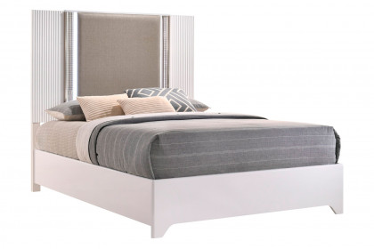 GF™ Aspen Bed Group Collection - White, Queen Size