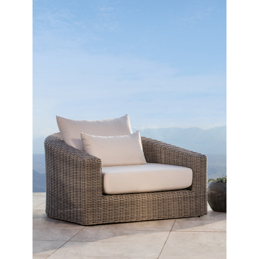 Harbour Barcelona Lounge Chair - Wicker Taupe, Panama Blanco
