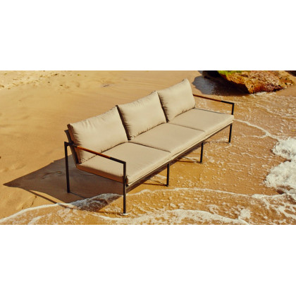 Harbour Breeze Coffee Table in Aluminum White / Glass White