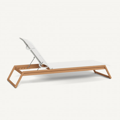 Harbour Breeze Xl Teak Stacking Sun Lounge in Teak Natural / Batyline White