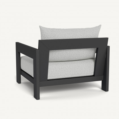 Harbour Hampton Lounge Chair - Aluminum Asteroid / Copacabana Sand / Batyline Silver