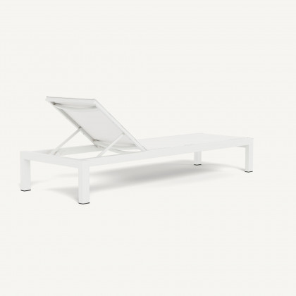 Harbour Hayman Aluminum Stacking Mesh Sun Lounge - Aluminum White / Batyline White