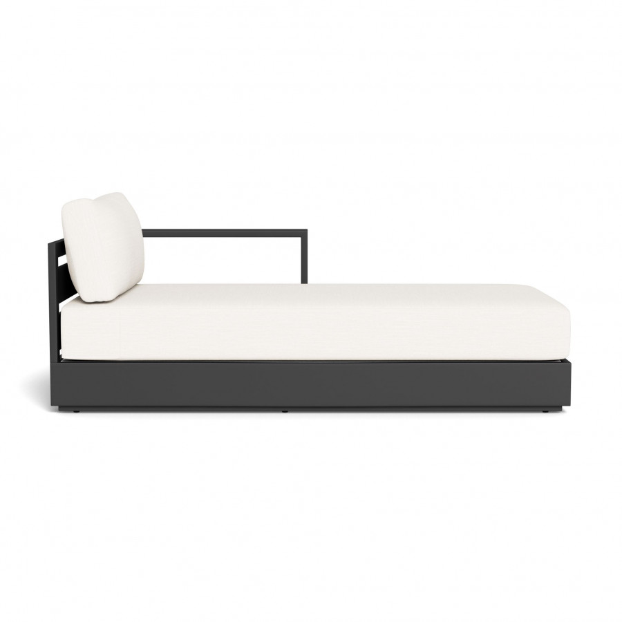 Harbour Hayman Aluminum Chaise Right - Aluminum Asteroid / Panama Blanco / Batyline Silver