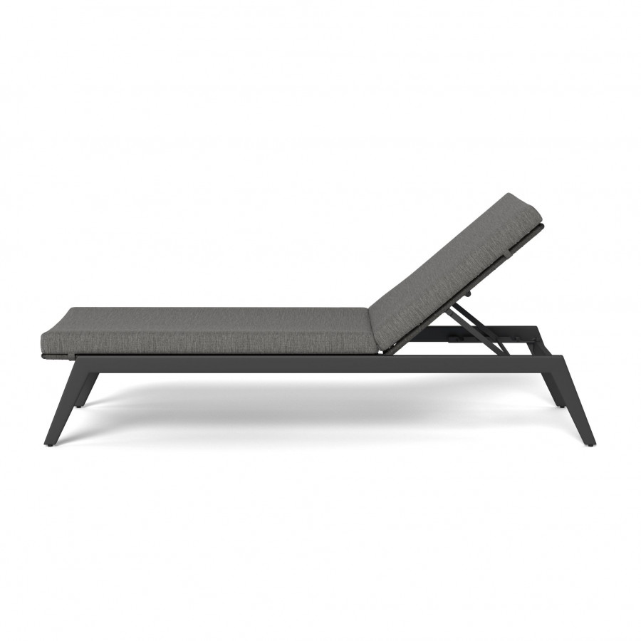 Harbour Loop Sun Lounge - Aluminum Asteroid / Cast Slate / Wicker Gray