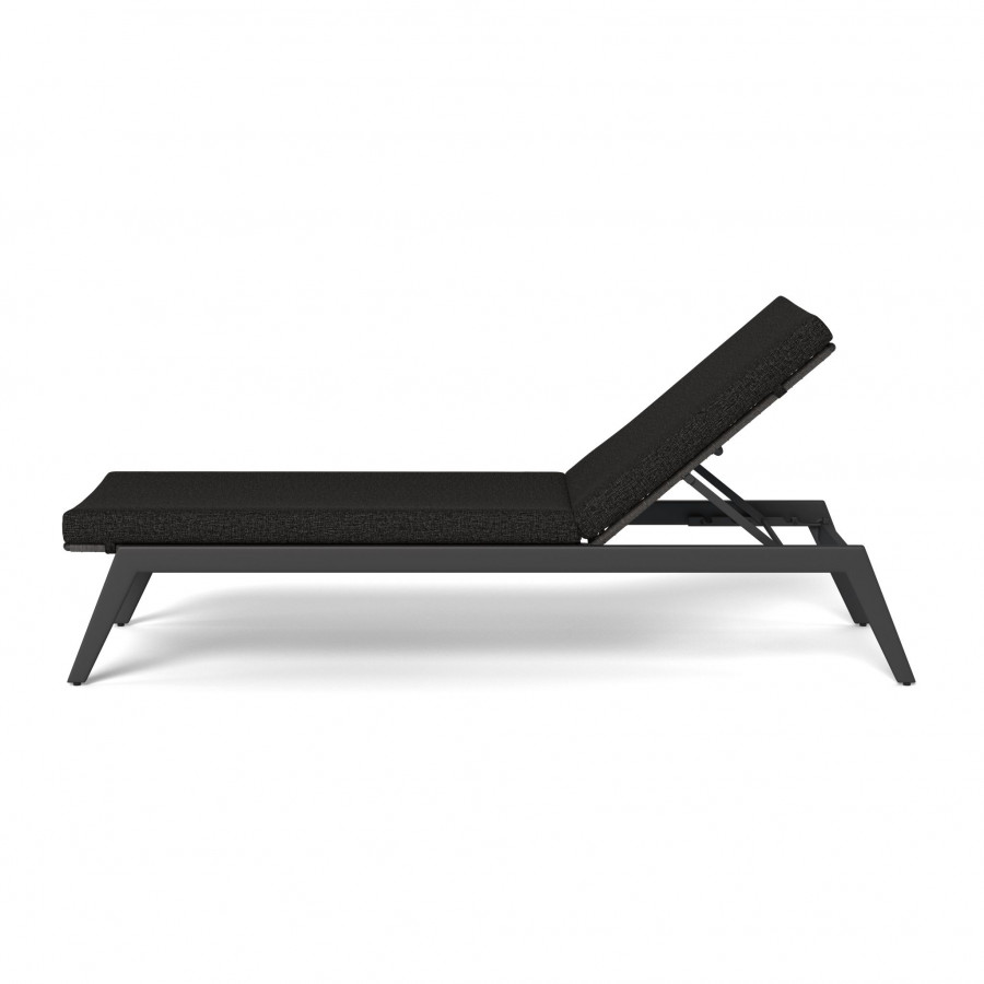 Harbour Loop Sun Lounge - Aluminum Asteroid / Copacabana Midnight / Wicker Gray