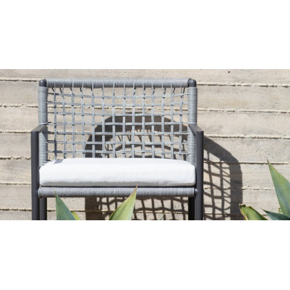 Harbour Loop Stacking Sun Lounge in Aluminum Asteroid / Batyline Silver