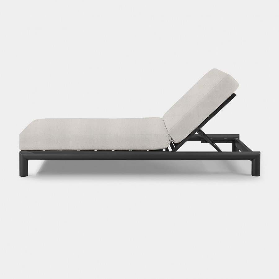 Harbour Moab Sun Lounge - Aluminum Asteroid, Riviera Ivory