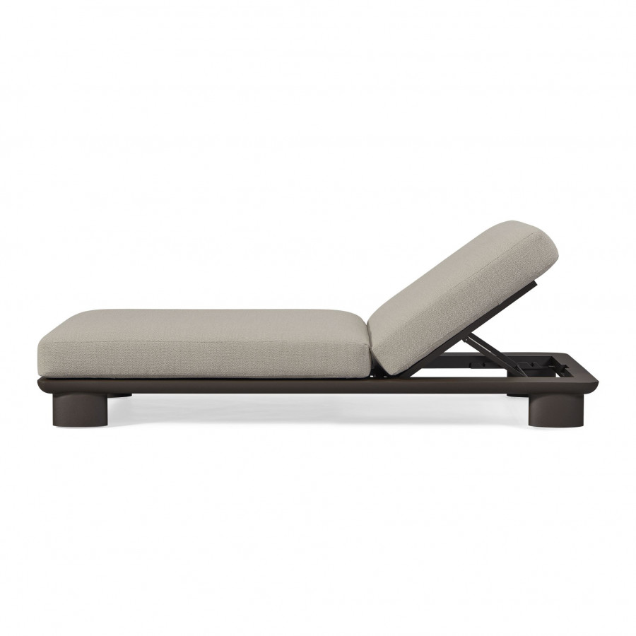 Harbour Newport Aluminum Sun Lounge - Aluminum Asteroid / Copacabana Sand