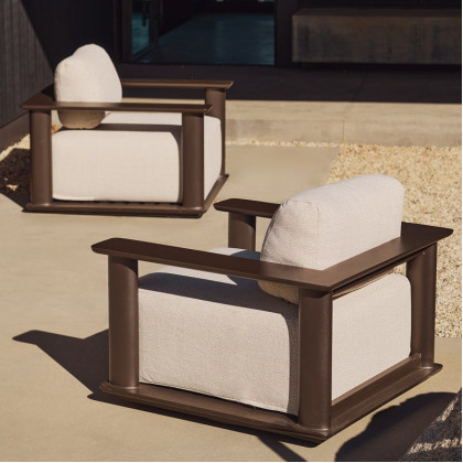 Harbour Newport Aluminum Fixed Chaise - Aluminum Asteroid / Copacabana Sand