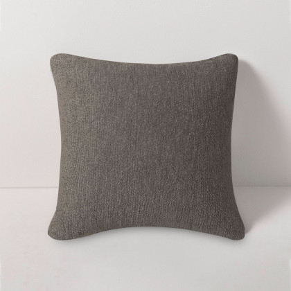 Harbour Throw Pillow Marley Chinchilla