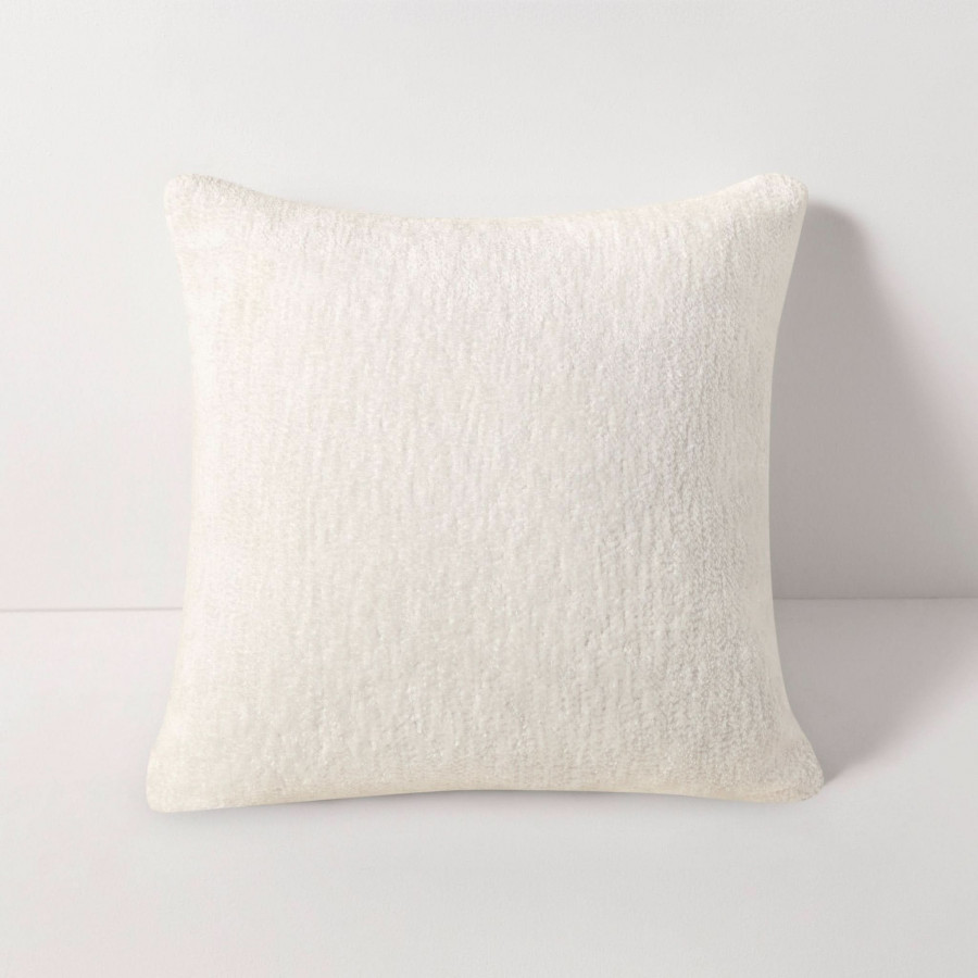 Harbour Throw Pillow Marley Snow
