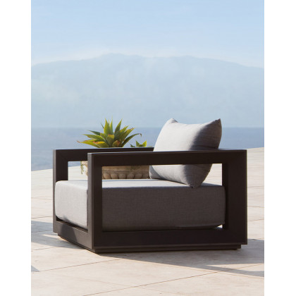 Harbour Vaucluse Dining Chair in Aluminum Asteroid / Batyline Silver