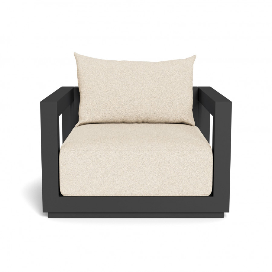 Harbour Vaucluse Lounge Chair - Aluminum Asteroid / Riviera Sand / Batyline Silver