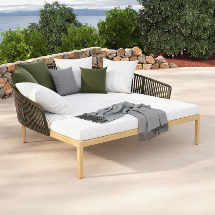 HMR - Modern Style Rattan & Metal Outdoor Patio Daybed with Cushion Pillow