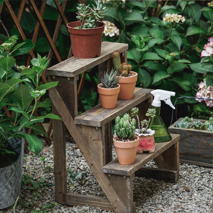 HMR - Wooden 3-Tier Plant Pots Stand for Outdoor in Distressed Brown