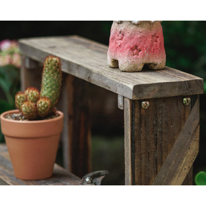 HMR - Wooden 3-Tier Plant Pots Stand for Outdoor in Distressed Brown