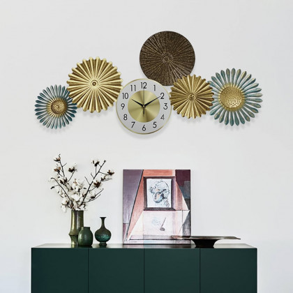 HMR - Modern Multi-Round Flowers Mute Wall Clock in Metal