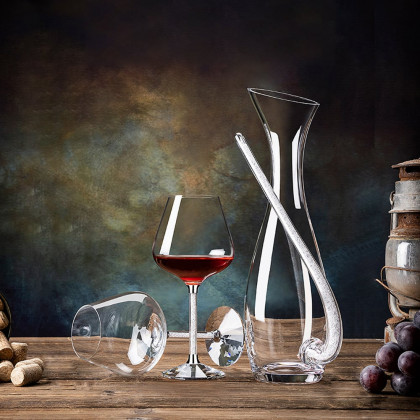 HMR - Creative Wine Decanter with Silver Cystal-Filled Handle